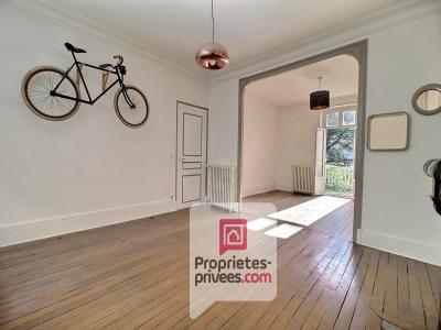 For sale Montargis 8 rooms 185 m2 Loiret (45200) photo 4