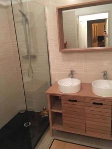 For rent Villeurbanne 3 rooms 64 m2 Rhone (69100) photo 2