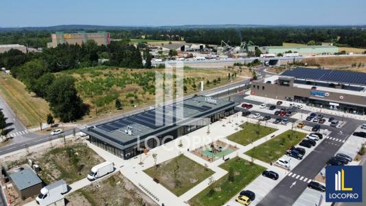 Louer Local commercial Monteux 53040 euros