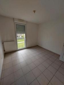 For rent Bordeaux 2 rooms 41 m2 Gironde (33300) photo 3