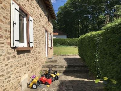 For rent Neuvic-entier 4 rooms 88 m2 Haute vienne (87130) photo 1