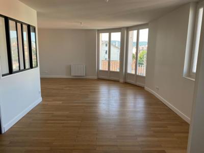 Louer Appartement 96 m2 Clermont-ferrand