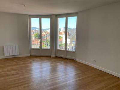 Louer Appartement Clermont-ferrand 820 euros