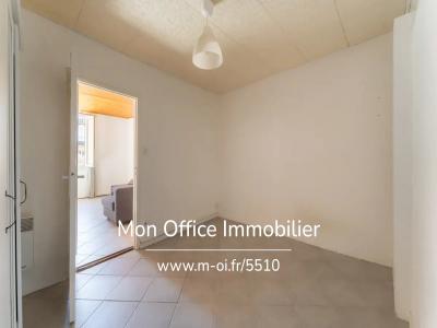 Acheter Appartement 33 m2 Beaurecueil