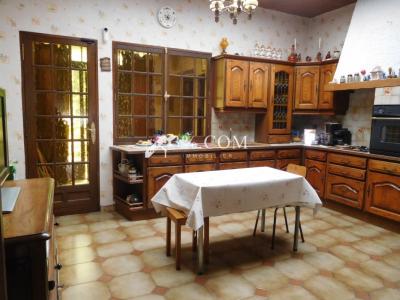 For sale Roubaix 6 rooms 118 m2 Nord (59100) photo 3