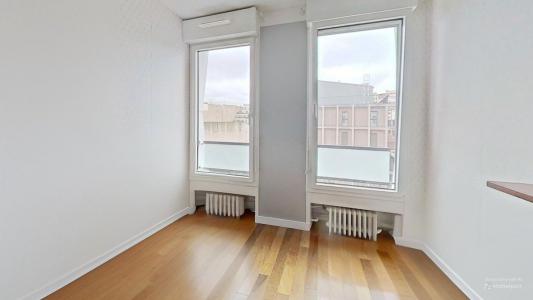 For sale 2 rooms 45 m2 Paris (75019) photo 0