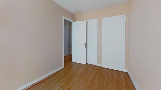 For sale 3 rooms 65 m2 Paris (75015) photo 2