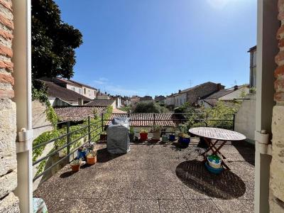 For sale Agen 3 rooms 67 m2 Lot et garonne (47000) photo 0