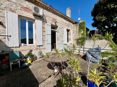 For sale Agen 3 rooms 67 m2 Lot et garonne (47000) photo 1