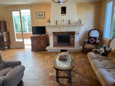 For sale Nanteuil 5 rooms 96 m2 Deux sevres (79400) photo 3