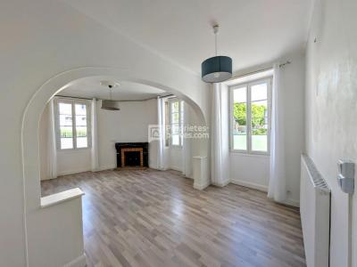 For sale Cognac 5 rooms 124 m2 Charente (16100) photo 4