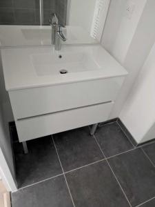 For rent Saint-nazaire 2 rooms 41 m2 Loire atlantique (44600) photo 3