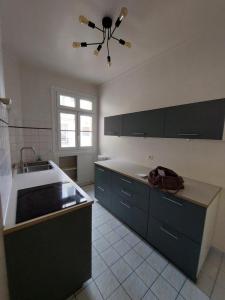 Louer Appartement 75 m2 Paris-17eme-arrondissement