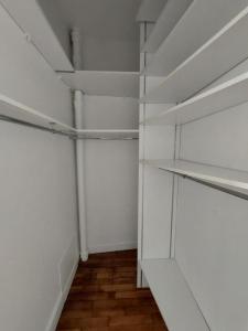 Louer Appartement Paris-17eme-arrondissement 2851 euros