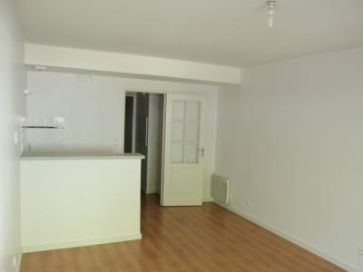 For rent Nantes 1 room 33 m2 Loire atlantique (44300) photo 1