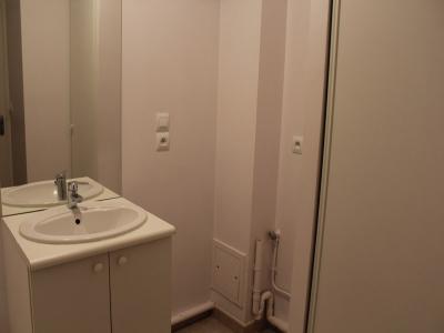 For rent Nantes 1 room 33 m2 Loire atlantique (44300) photo 4