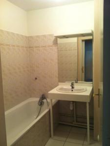 For rent Nantes 1 room 23 m2 Loire atlantique (44000) photo 2