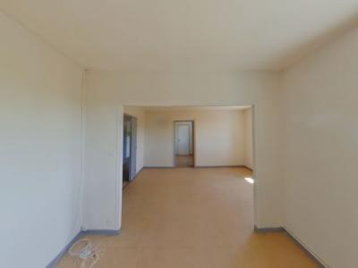Louer Appartement 103 m2 Saint-amand-montrond