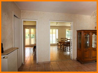For sale PROCHE CENTRE VILLE 4 rooms 84 m2 Ain (01120) photo 4