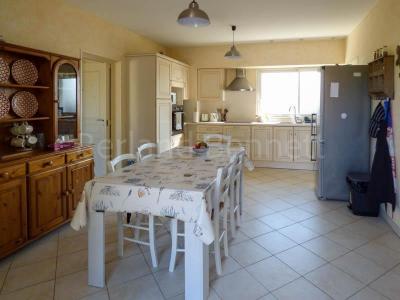 For sale Sauze-vaussais 6 rooms 136 m2 Deux sevres (79190) photo 2