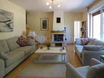 For sale Sauze-vaussais 6 rooms 136 m2 Deux sevres (79190) photo 3