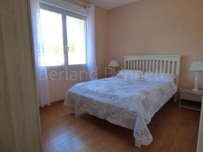 For sale Sauze-vaussais 6 rooms 136 m2 Deux sevres (79190) photo 4