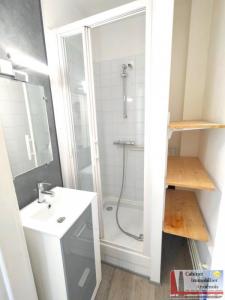 For rent Amiens 1 room 14 m2 Somme (80000) photo 4