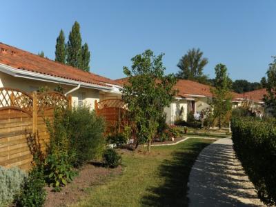 For sale Bergerac 3 rooms 84 m2 Dordogne (24100) photo 2
