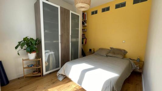 For rent Paris-10eme-arrondissement 3 rooms 45 m2 Paris (75010) photo 3