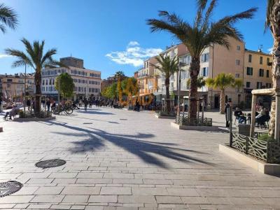 For sale Sanary-sur-mer 4 rooms 77 m2 Var (83110) photo 0