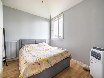 For sale Ballainvilliers 4 rooms 75 m2 Essonne (91160) photo 4