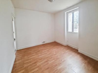 For sale Avallon 3 rooms 80 m2 Yonne (89200) photo 3