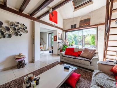 Acheter Maison 207 m2 Verrieres-le-buisson