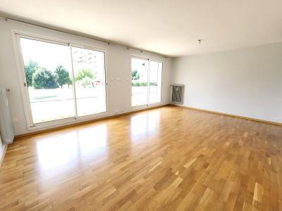 For sale 3 rooms 74 m2 Saone et loire (71000) photo 4