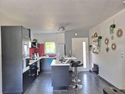 For sale 4 rooms 71 m2 Vendee (85150) photo 3