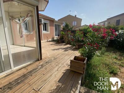 For sale Beziers 4 rooms 90 m2 Herault (34500) photo 1