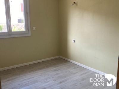 For sale Beziers 4 rooms 90 m2 Herault (34500) photo 4