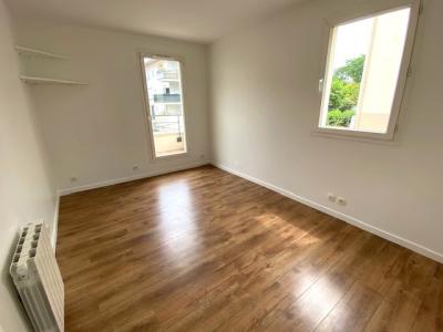 For rent Rueil-malmaison 4 rooms 83 m2 Hauts de Seine (92500) photo 3