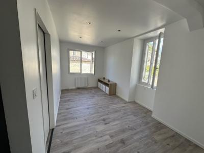 Annonce Location 2 pices Appartement Clerac 17