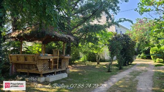 For sale Varennes-sur-loire 11 rooms 218 m2 Maine et loire (49730) photo 0