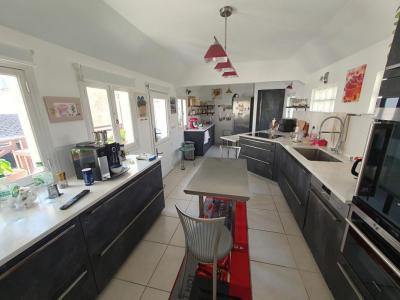 For sale Bourges 11 rooms 340 m2 Cher (18000) photo 2