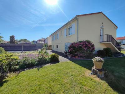 For sale Verrie 5 rooms 87 m2 Vendee (85130) photo 2