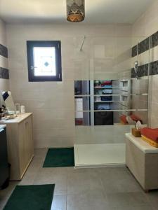 For sale Adissan 5 rooms 110 m2 Herault (34230) photo 4