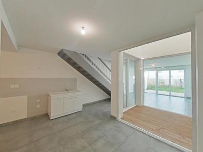 For sale Seilh 4 rooms 87 m2 Haute garonne (31840) photo 2