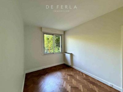 Louer Appartement 97 m2 Paris-14eme-arrondissement