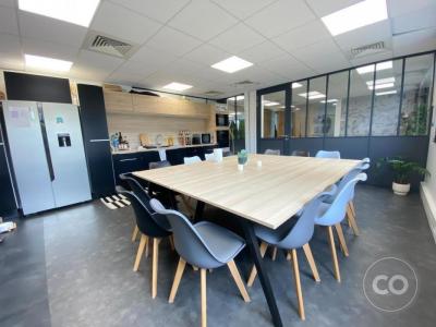 Louer Bureau 261 m2 Paris-16eme-arrondissement