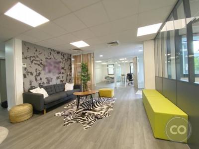 Louer Bureau Paris-16eme-arrondissement 126846 euros