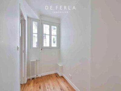 For sale Paris-16eme-arrondissement 2 rooms 43 m2 Paris (75016) photo 1
