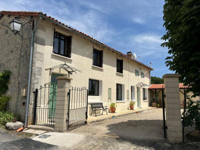 For sale Nanteuil-en-vallee 5 rooms 170 m2 Charente (16700) photo 0