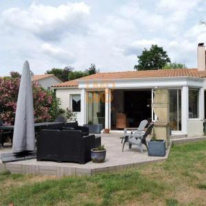 For sale Bouaye 8 rooms 179 m2 Loire atlantique (44830) photo 1